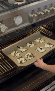 Cottage cheese seaweed crisp